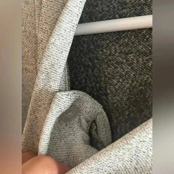 SHAPE Activewear Athletic Long Sleeve Sweatshirt Top Gray Size Large - Picture 4 of 7